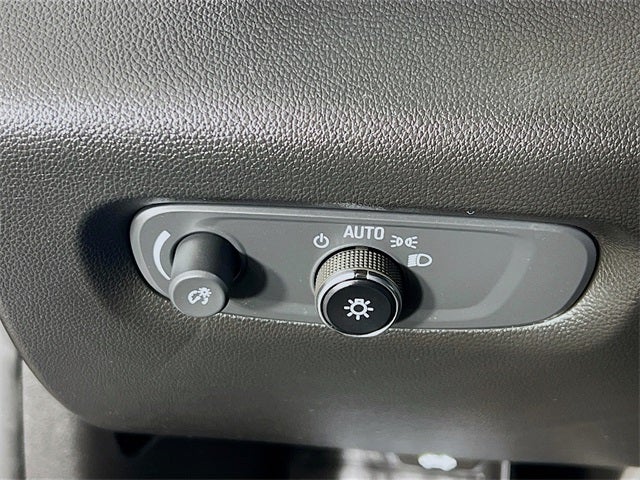 2022 Chevrolet Traverse LS w/1FL