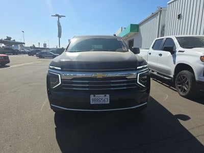 2025 Chevrolet Suburban LT