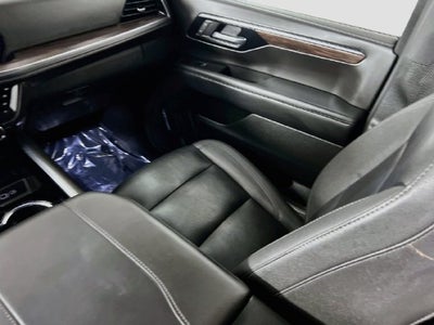 2025 Chevrolet Suburban LT