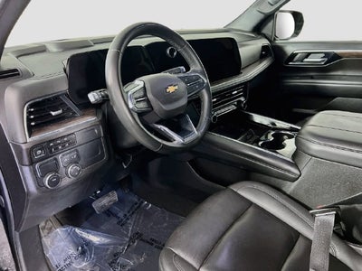2025 Chevrolet Suburban LT
