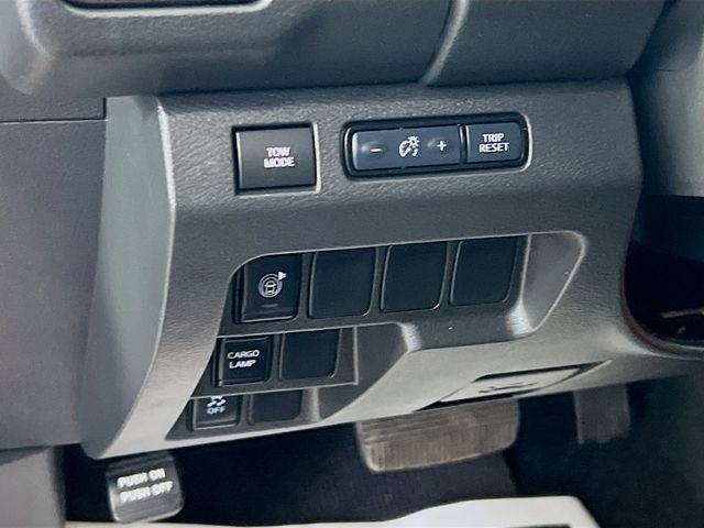 2025 Nissan Frontier PRO-X