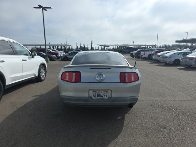 2010 Ford Mustang V6