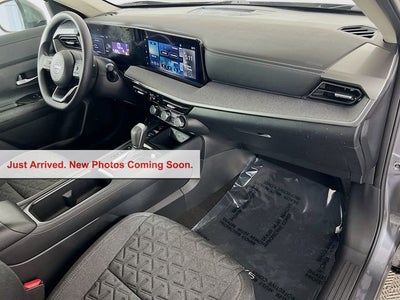 2025 Nissan Kicks SV