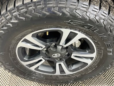 2022 Toyota Tacoma SR5 V6