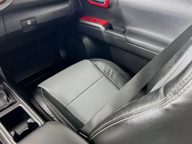 2022 Toyota Tacoma TRD Off-Road V6