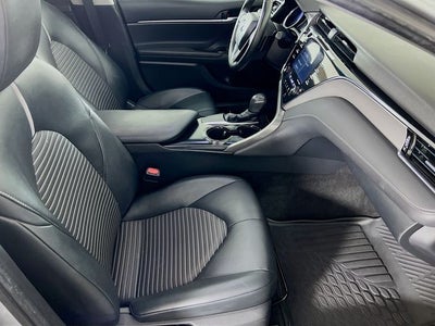 2018 Toyota Camry SE