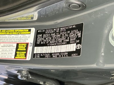 2025 Toyota Camry SE