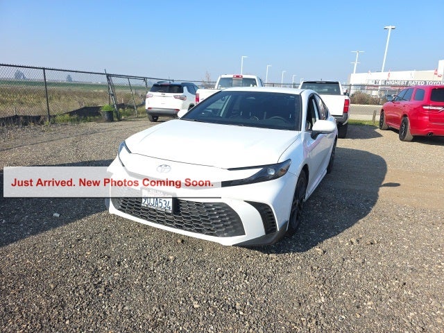 2025 Toyota Camry SE