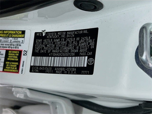 2025 Toyota Camry SE