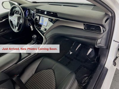 2020 Toyota Camry SE