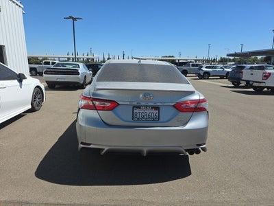 2020 Toyota Camry SE