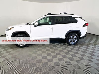 2022 Toyota RAV4 Hybrid XLE