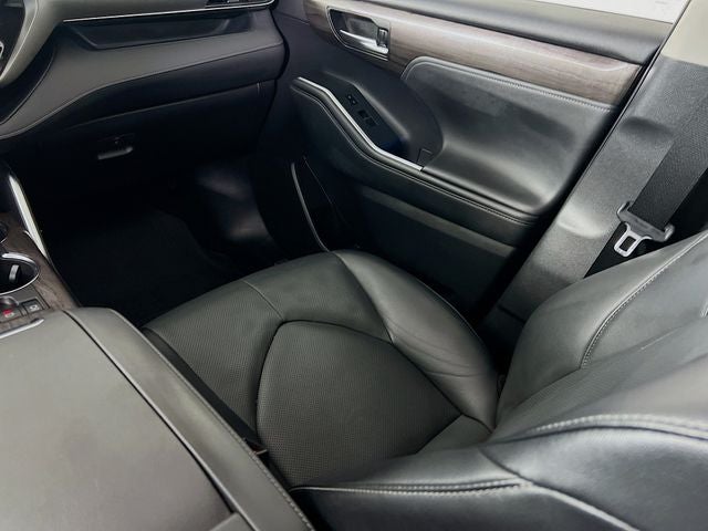 2022 Toyota Highlander Limited