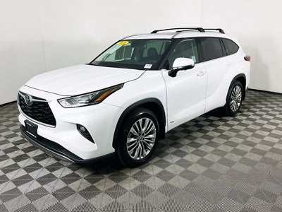 2026 Toyota Highlander Hybrid Platinum