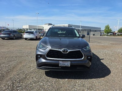2022 Toyota Highlander XLE
