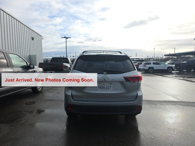 2019 Toyota Highlander SE