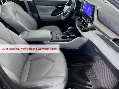 2023 Toyota Highlander Hybrid XLE