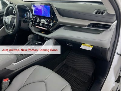 2026 Toyota Highlander Hybrid XLE