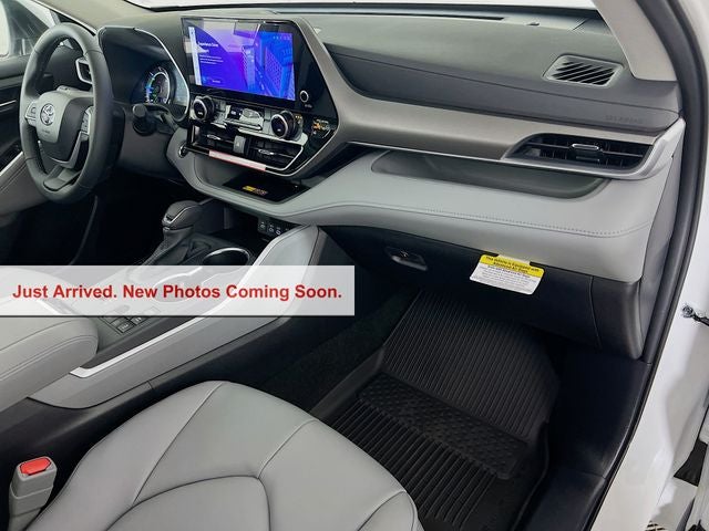 2026 Toyota Highlander Hybrid XLE