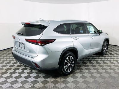 2024 Toyota Highlander XLE