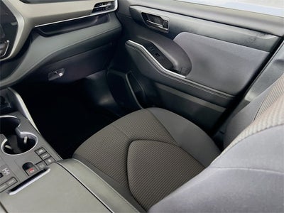 2025 Toyota Highlander LE