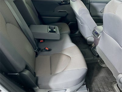 2025 Toyota Highlander LE