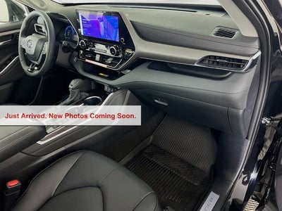 2026 Toyota Highlander Hybrid Limited