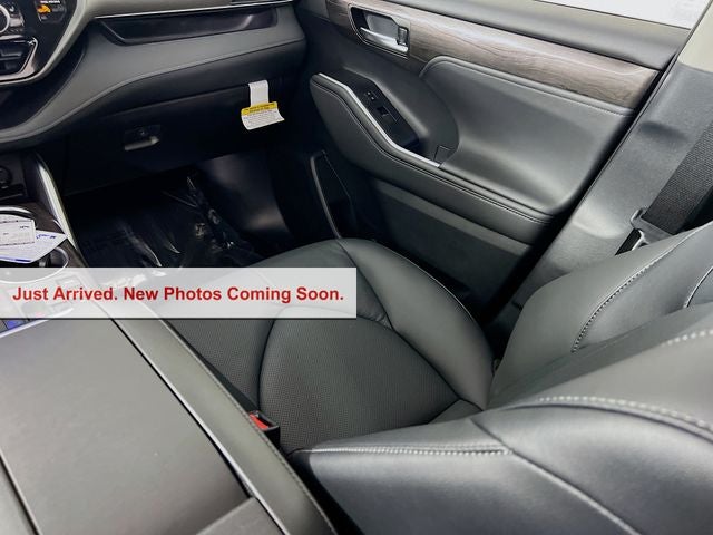 2026 Toyota Highlander Hybrid Limited