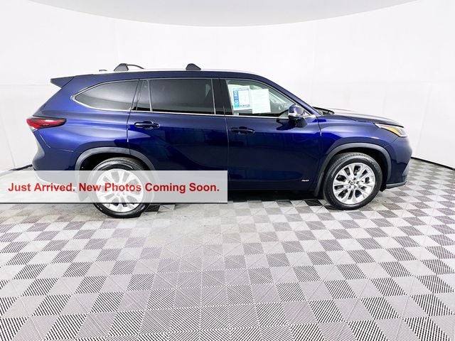 2026 Toyota Highlander Hybrid Limited