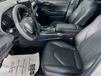 2026 Toyota Highlander Hybrid Limited
