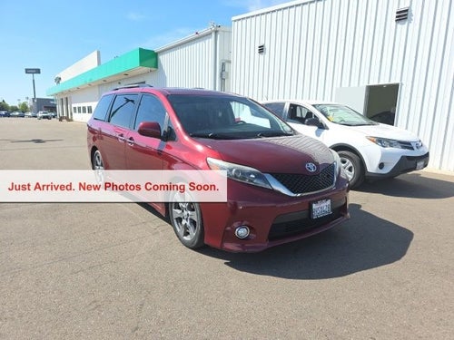 2017 Toyota Sienna SE