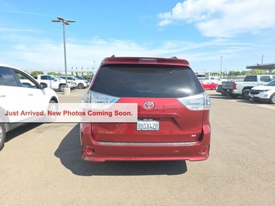 2017 Toyota Sienna SE