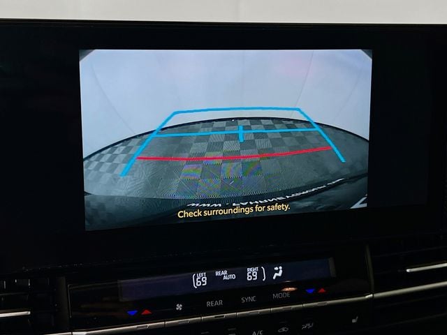 2025 Toyota Sienna XLE 8 Passenger