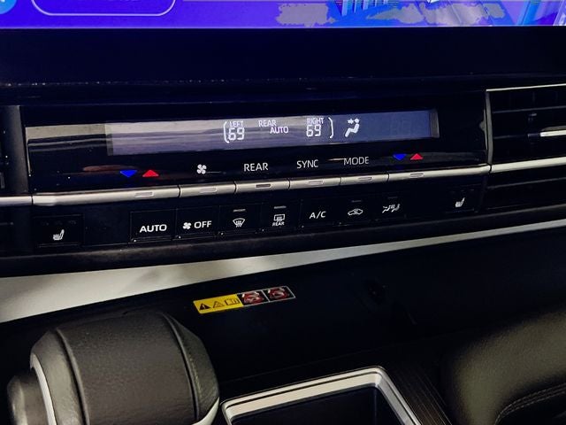 2025 Toyota Sienna XLE 8 Passenger