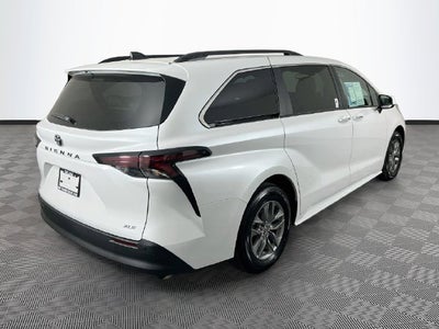 2026 Toyota Sienna XLE 8 Passenger