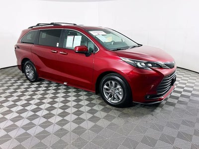 2026 Toyota Sienna XLE 7 Passenger