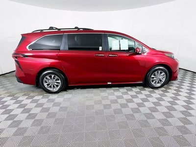 2026 Toyota Sienna XLE 7 Passenger