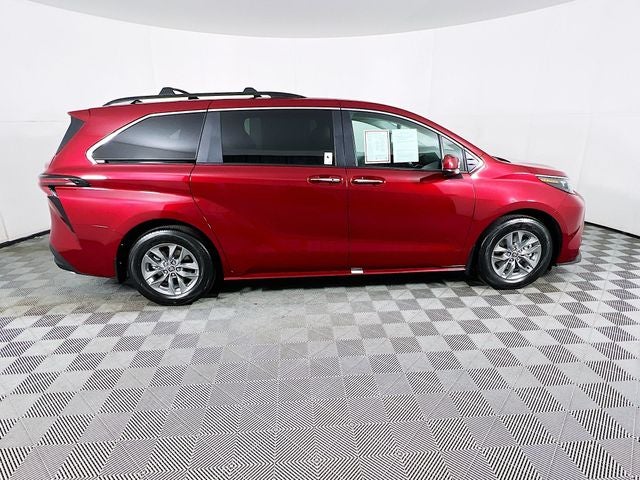 2026 Toyota Sienna XLE 7 Passenger