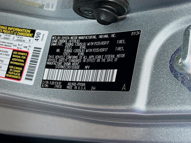 2024 Toyota Sienna XLE