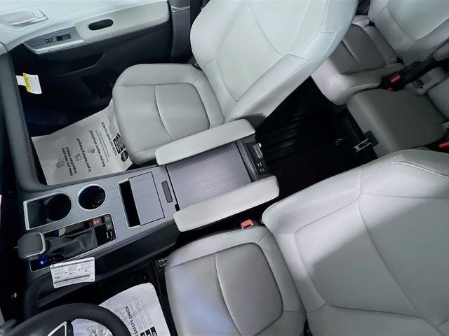 2026 Toyota Sienna XLE 7 Passenger