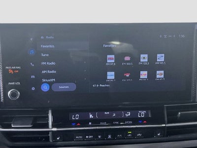 2025 Toyota Sienna XLE 8 Passenger