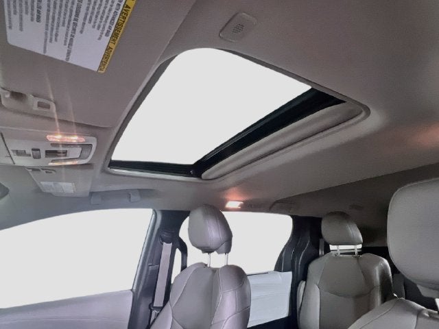 2025 Toyota Sienna XLE 8 Passenger