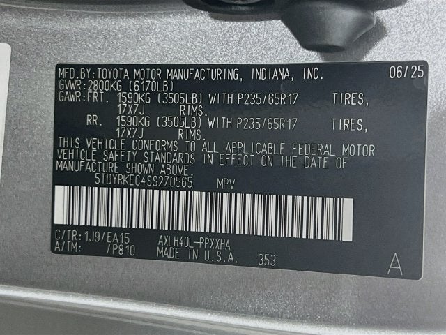 2025 Toyota Sienna XLE 8 Passenger
