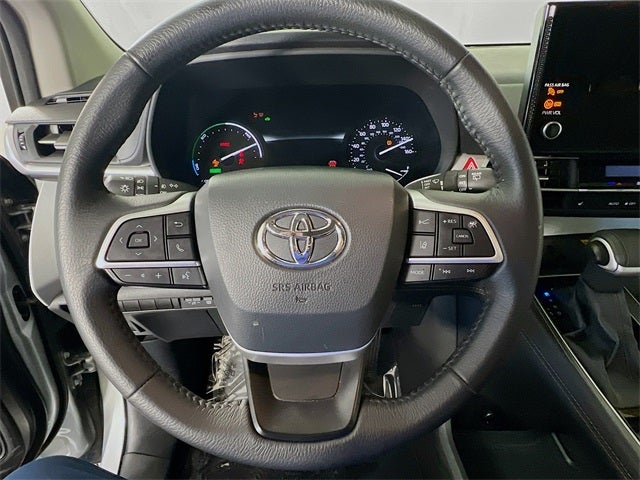 2025 Toyota Sienna XLE 8 Passenger