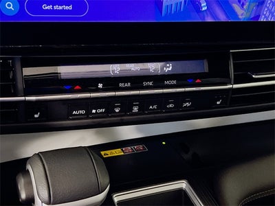 2025 Toyota Sienna XLE 8 Passenger