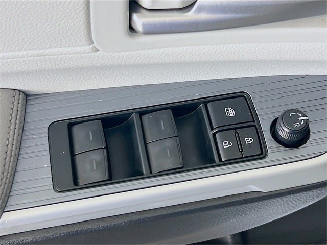 2025 Toyota Sienna XLE 7 Passenger