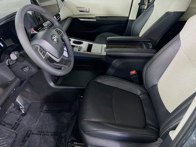 2026 Toyota Sienna Limited 7 Passenger