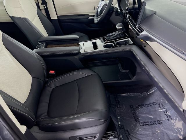2026 Toyota Sienna Limited 7 Passenger