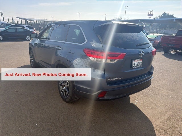 2019 Toyota Highlander LE