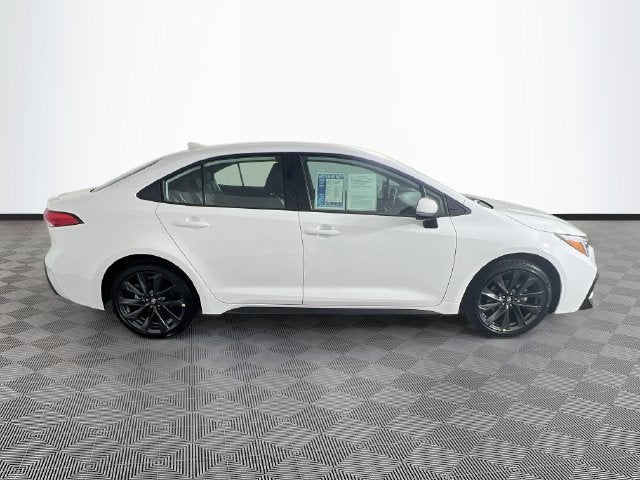 2027 Toyota Corolla SE